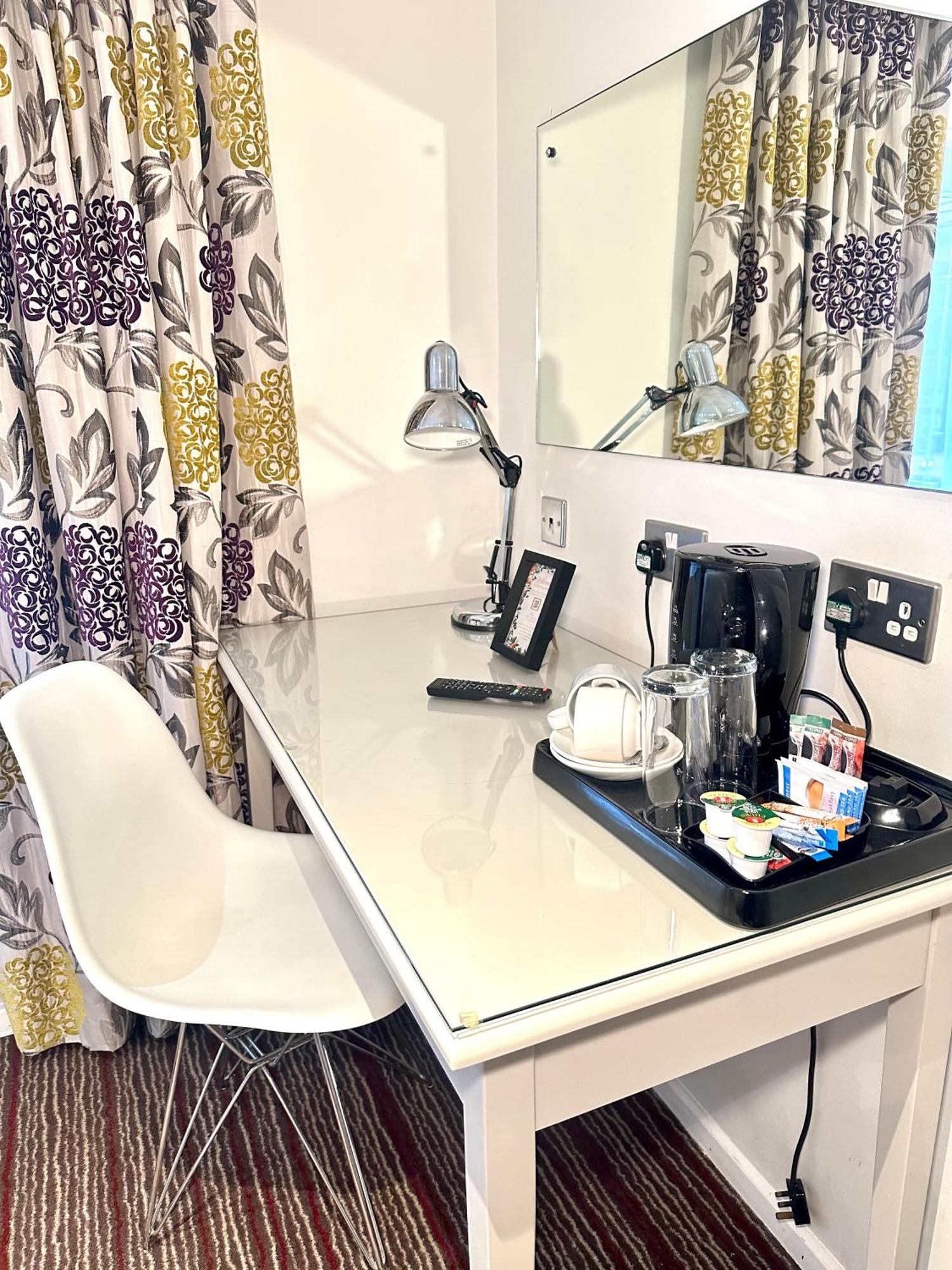 The Casa Hotel, Sure Hotel Collection By Best Western Yateley Eksteriør bilde