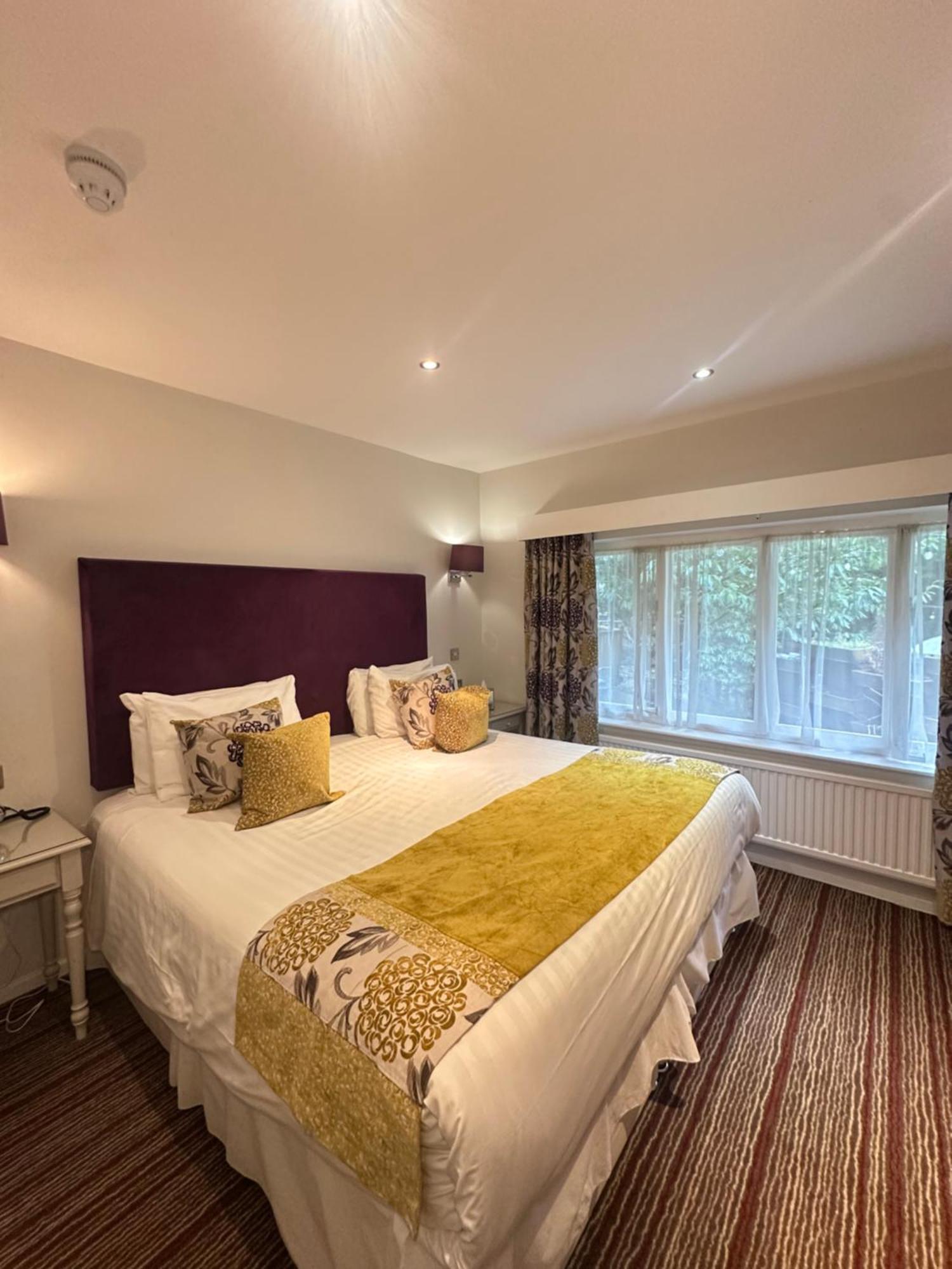The Casa Hotel, Sure Hotel Collection By Best Western Yateley Eksteriør bilde
